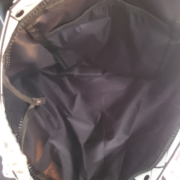 White Geometric Triangle Tote Bag - Picture 4 of 7